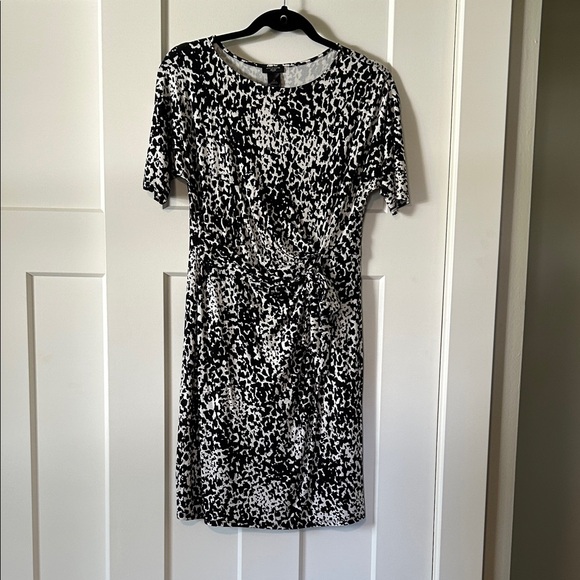 Ann Taylor Dresses & Skirts - Ann Taylor Black and White Animal Print Midi Dress